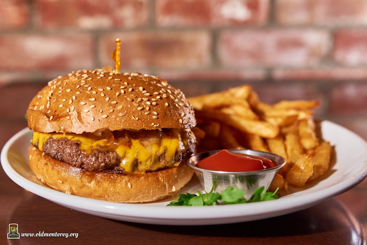 Fine Dining Monterey CA for Your Special Occasion